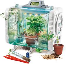 Cultivez vos plantes avec le Hightech Cultiver Multicolore de Clementoni