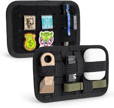 Organisateur Antidérapant TACTICAL GEEK TCM2 : Le Gadget Geek Indispensable