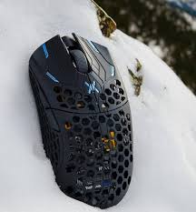 Souris FinalMouse UltralightX Phantom - Précision et Légèreté pour les Gamers